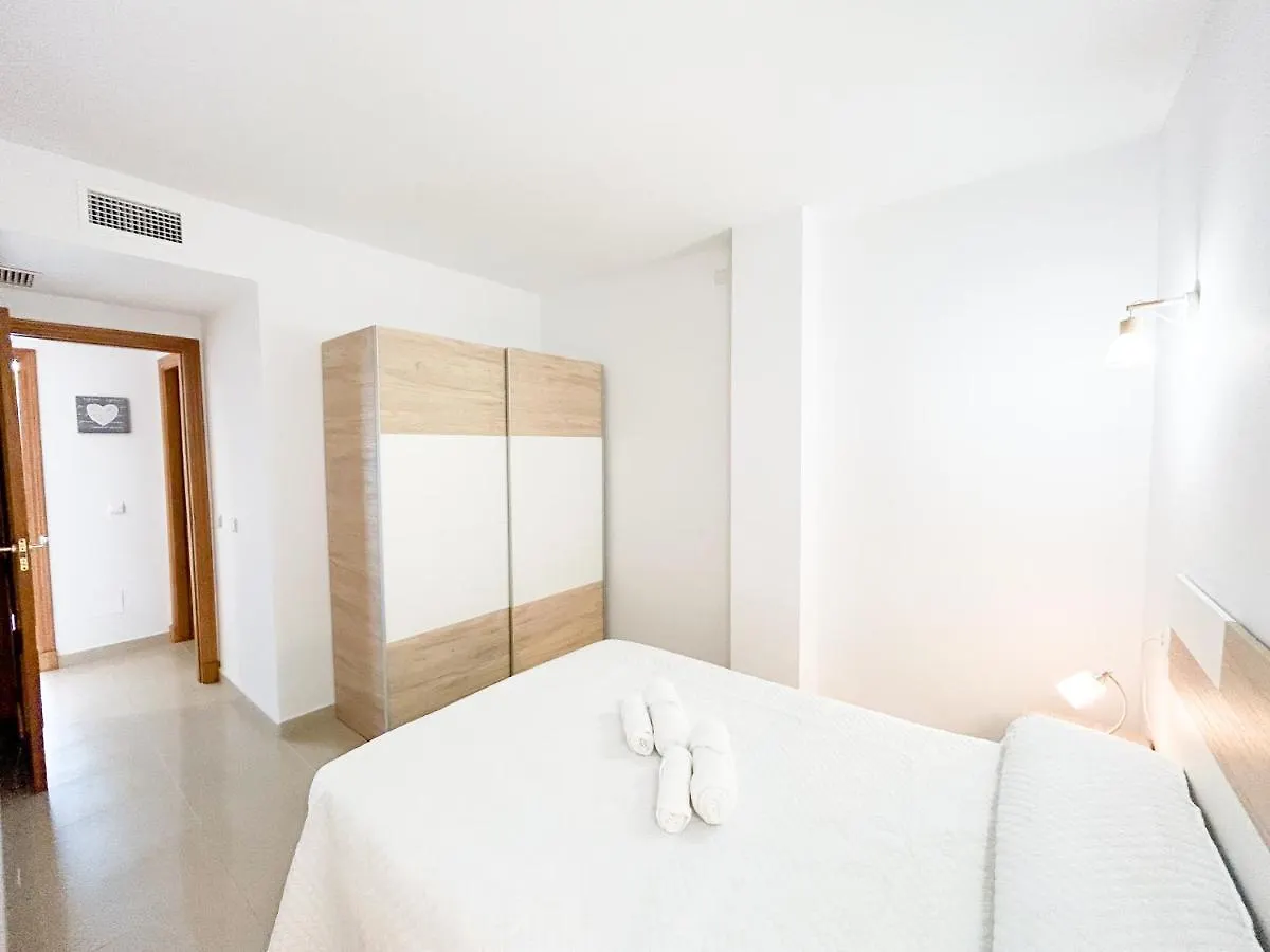Apartment On The 1St Line Of The Sabinillas Beach With Sea Views サン・ルイス・デ・サビニリャス