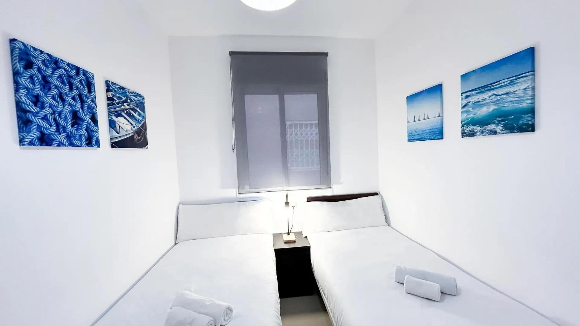 Apartment On The 1St Line Of The Sabinillas Beach With Sea Views サン・ルイス・デ・サビニリャス
